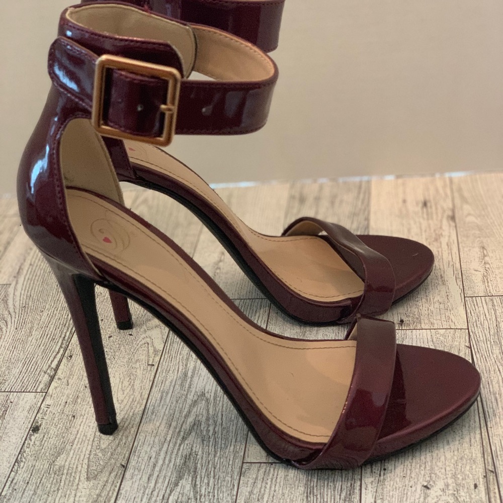 Delicious Elegant Burgundy Patent Leather 4.5 inch Stiletto Heels with Strap
